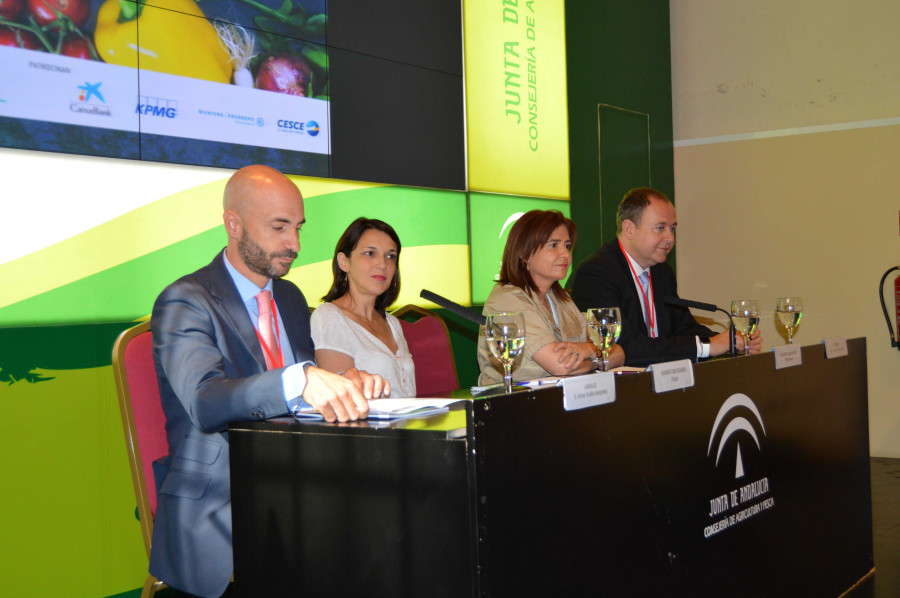 Durante el encuentro se puso en valor el papel de la industria y la distribución agroalimentaria.