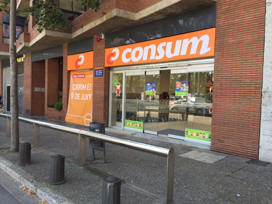 La tienda tiene más de 1.000 m2 de superficie y es la primera que la cooperativa abre en Girona capital.