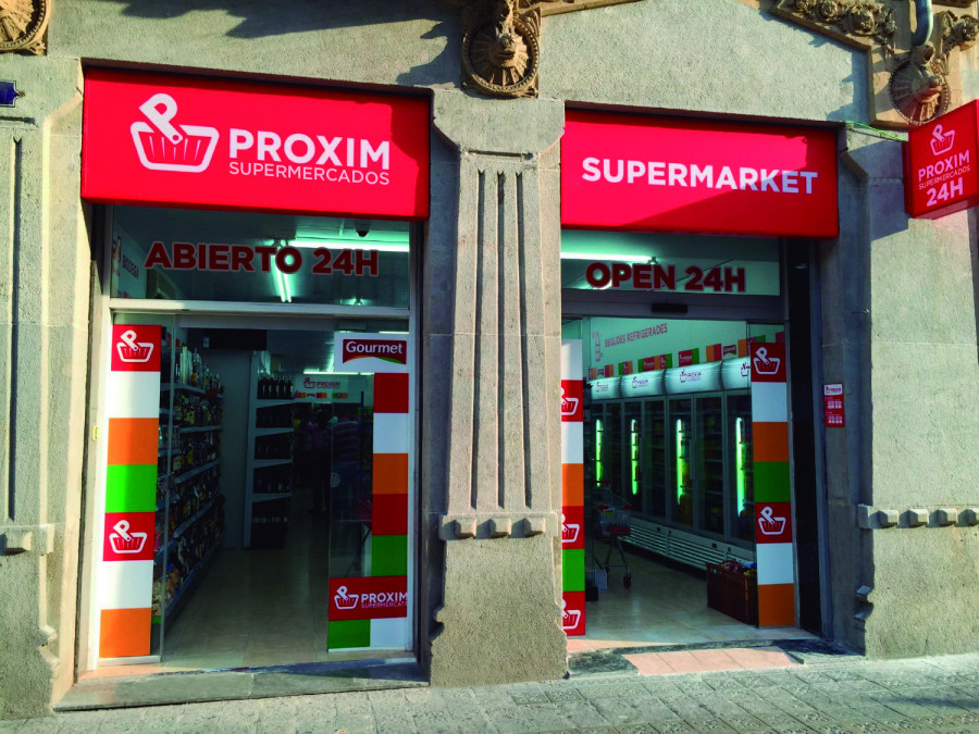 Los dos supermercados suman 465 m2.