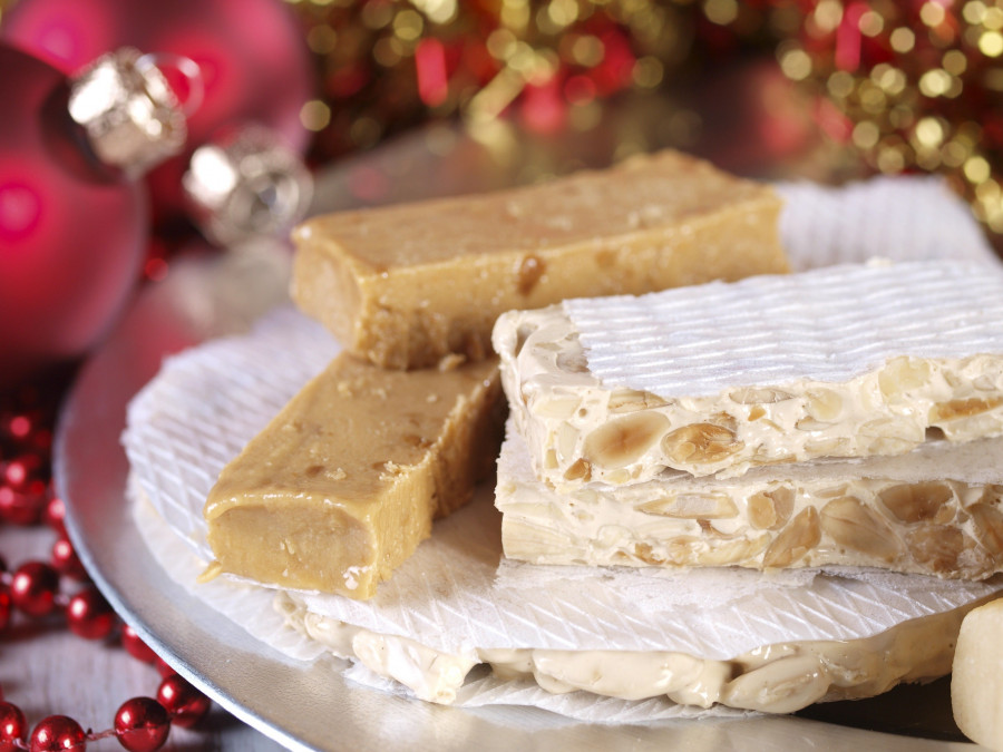 Los fabricantes sancionados concentran el 58% del mercado español del turrón.
