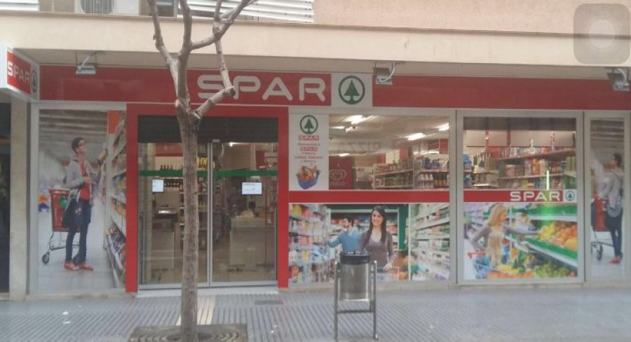 El establecimiento cuenta con 210 m2.