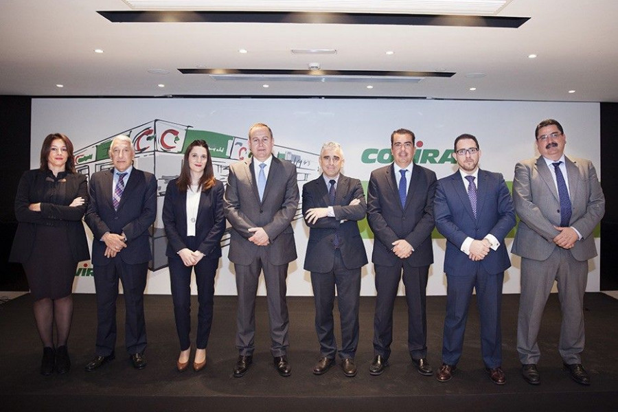 Luis Osuna, presidente y CEO de Covirán, acompañado de los miembros del Comité de Dirección, durante la presentación de resultados de la cooperativa.