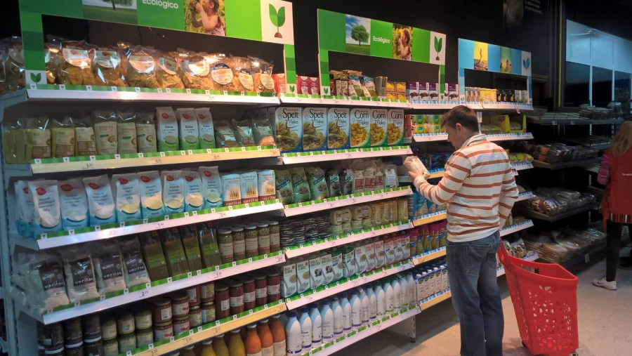 El supermercado de Carranque (Toledo) dispone de un surtido de 3.500 productos en sus 550 metros cuadrados.