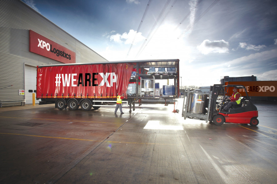 “El fuerte rendimiento de la empresa en 2015 se basa en el primer semestre del año como parte de la organización global de XPO Logistics”, comenta Troy Cooper, director ejecutivo de XPO Logistic