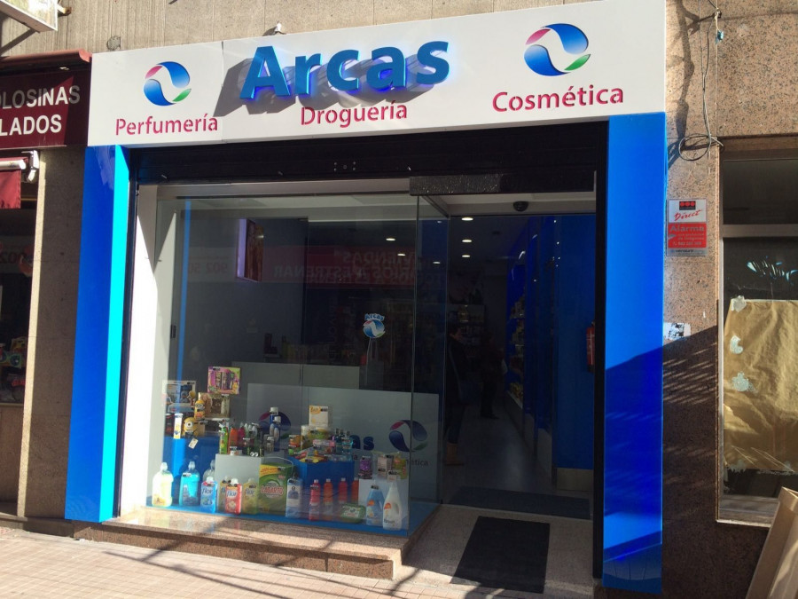 Perfumería y Droguería Arcas ofrece al franquiciado más de 1.500 referencias.
