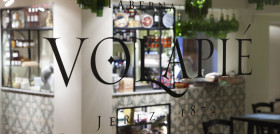 Actualmente cuenta con más de 130 establecimientos operativos en tres sus tres enseñas: las gastro-tabernas Volapié, los Coffee & Bakery Santagloria y los restaurantes de pizza al taglio Papizza.
