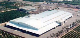 Imagen del almacén que Cañamás Hermanos tiene en L´Alcudia (Valencia), con una superficie de 24.000 m², también dispone de otro en la localidad de Oliva.