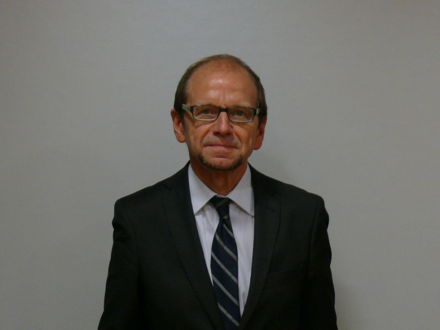 Joan Mier Albert es Socio del Departamento Derecho Público Área agroalimentaria de Roca Junyent.