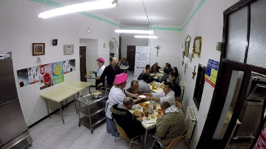 La compañía quiere celebrar estas Navidades ayudando a los que más lo necesitan con una alimentación saludable.