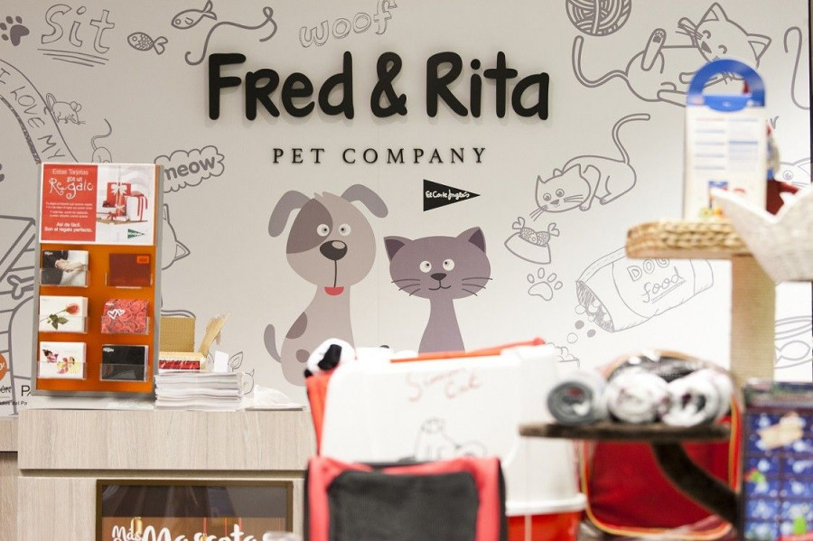 Dentro del espacio Fred&Rita, “OPENVET by El Corte Inglés” ofrece, bajo la dirección veterinaria de José Luis Blázquez Lumbreras, un servicio veterinario de 24 horas.