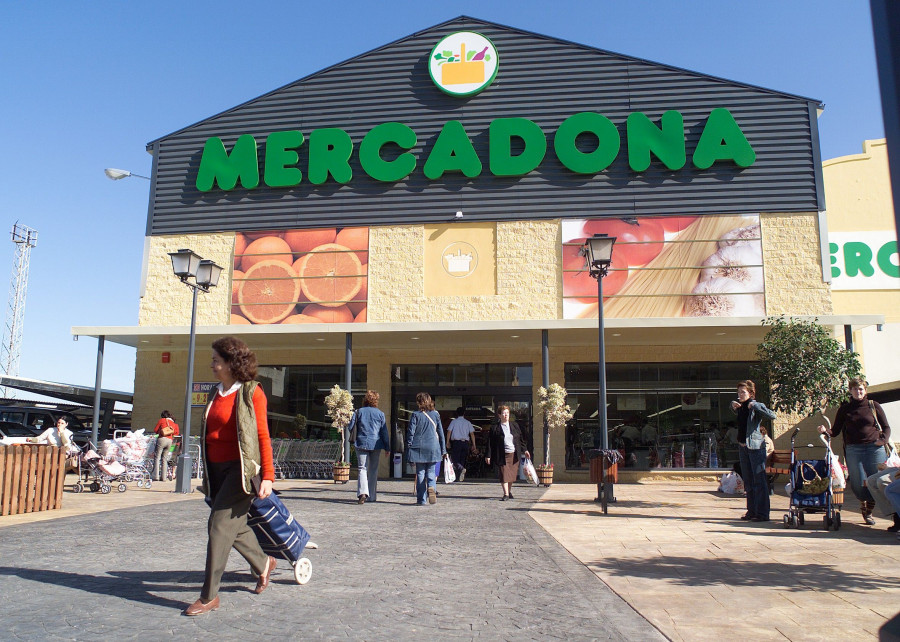 Mercadona, a pesar de que opera solo en España, es el primer grupo nacional de la clasificación ocupando la posición 44 del mundo.