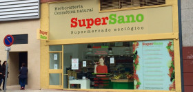 El nuevo local ofrece un amplísimo surtido de los productos denominados ecológicos, bío y orgánicos reunidos en más de 3.000 referencias.