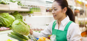 El 61% de los establecimientos regentados por ciudadanos de origen extranjero son pequeños autoservicios y tiendas de alimentación.