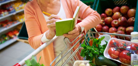 El canal de compra mayoritariamente escogido por los seniors es el supermercado.