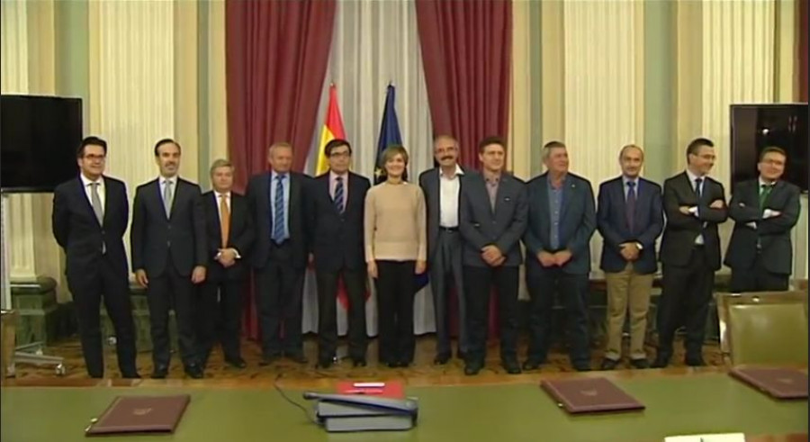 El acto de firma ha sido suscrito por las Organizaciones Profesionales Agrarias Asaja, Coag y Upa; Cooperativas Agro-alimentarias de España, Fiab y Asedas.