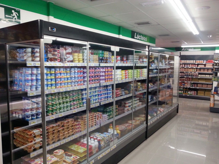 Todos estos puntos de venta ofrecen al cliente más de 3.000 referencias.