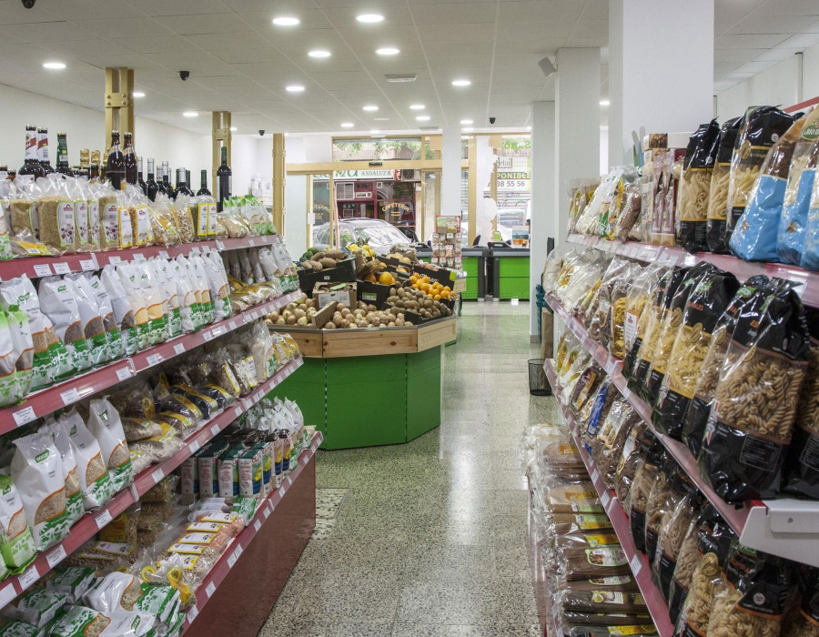 Como novedad, incorpora a su oferta habitual un surtido adaptado de alimentos para consumir en el momento.