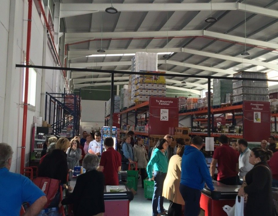 El Comarket de 1.200 m2 se encuentra en Tomelloso, Ciudad Real.