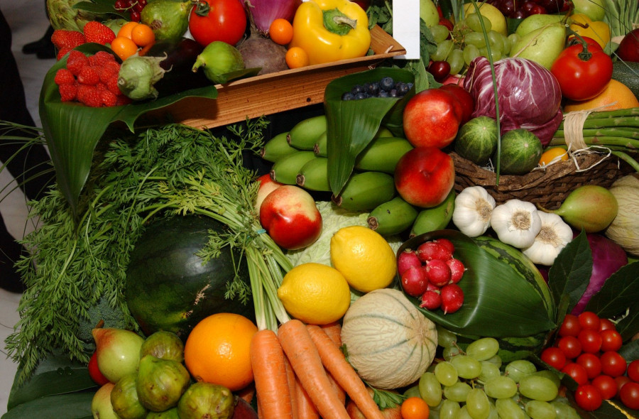Las cifras constatan la predilección del consumidor español por los frescos, que en el caso de las frutas y verduras aumentaron su peso en la compra.