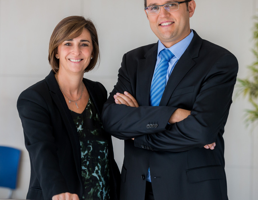 Sorli Discau quiere seguir potenciando el producto local apoyando a proveedores de Cataluña. En la foto, Anna Sorli, administradora de la empresa, junto al nuevo subdirector general, Josep Figueras A