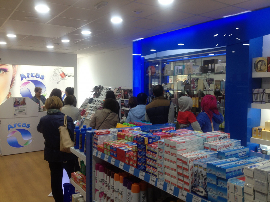 El establecimiento contará con más de 1.500 referencias de productos de perfumería, droguería y estética.