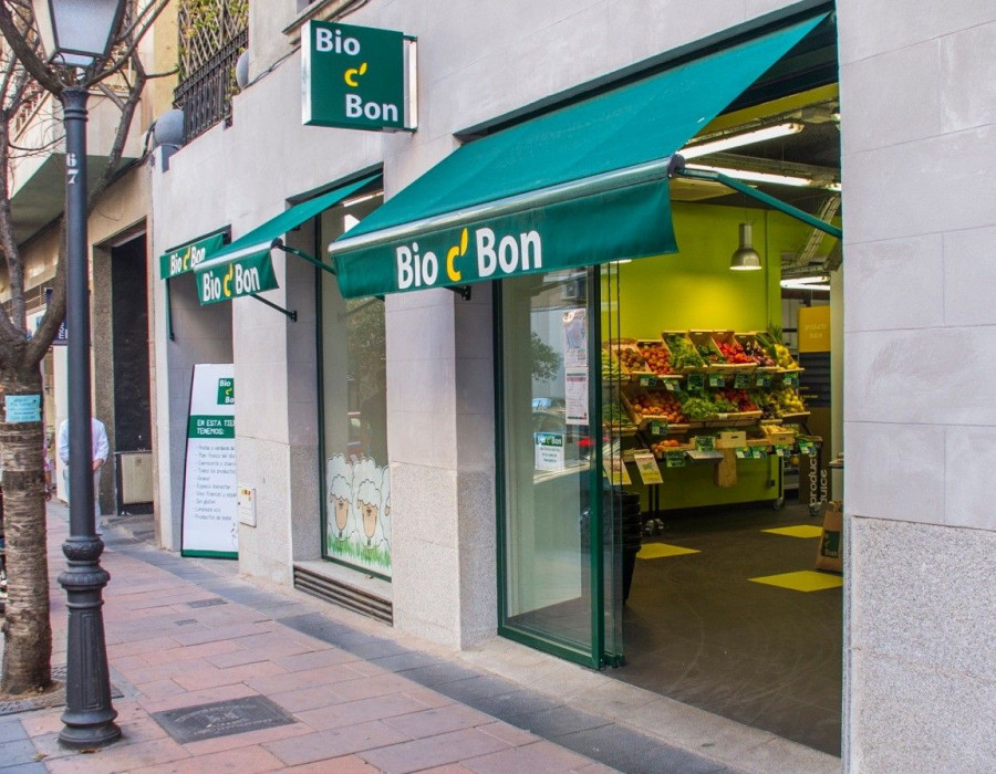 La primera tienda de Bio C’ Bon en España cuenta con 450 m2.