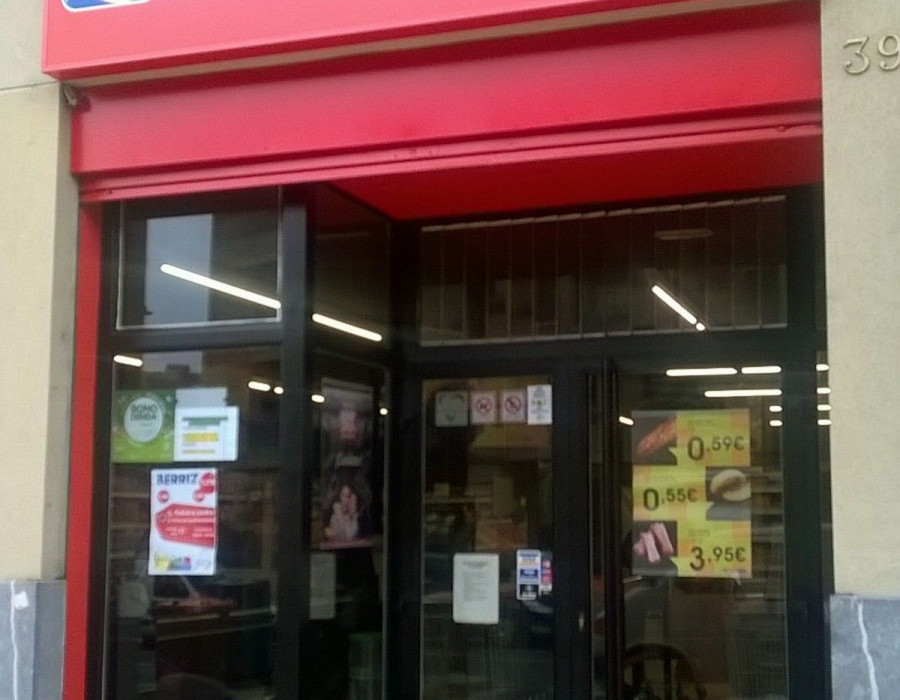 El nuevo Eroski/city dispone de un surtido de 3.500 productos.