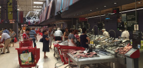 El hipermercado Eroski de la carretera de la Avanzada (Leioa) ha invertido 1,7 millones de euros en la transformación de sus instalaciones.