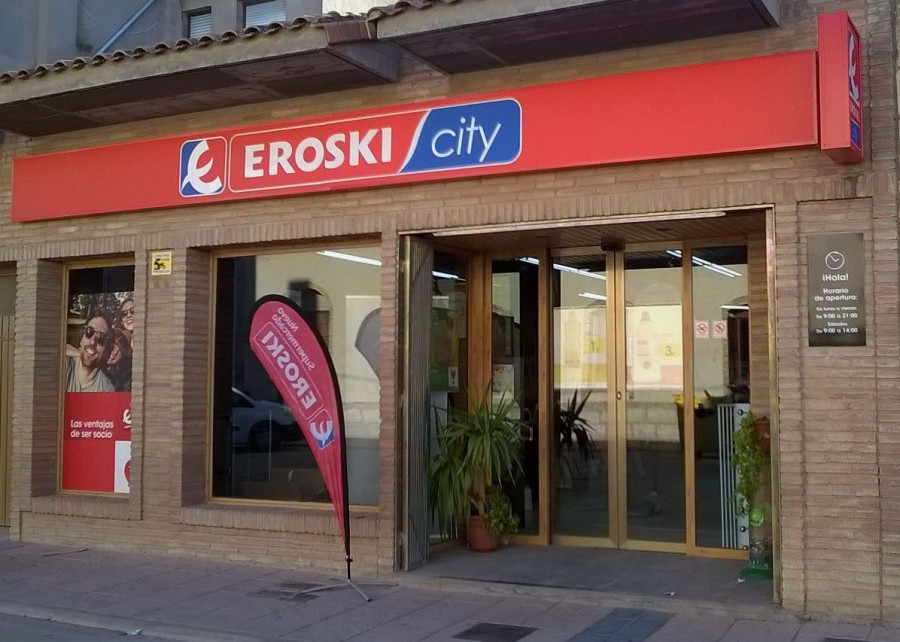 El supermercado de Cortes (Navarra) cuenta con más de 340 m2.