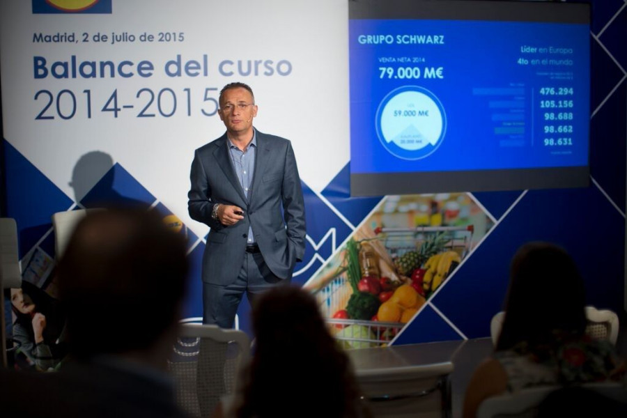 Ferrán Figueras, director general financiero de Lidl en España, durante su presentación de los resultados del último ejercicio.