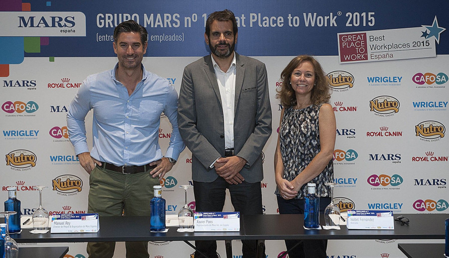 Manuel Rey (director de People&Organization de Mars España), Xavier Pons (director general de Wrigley y representante en España de Mars Incorporated) e Isabel Fernández (Royal Canin).