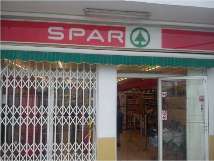 Uno de los Spar abiertos por Fragadis.
