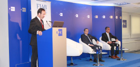 De izda. a dcha.: Mauricio García de Quevedo (Fiab), Joaquin Maudos (Ivie) y Roberto García Torrente (Cajamar Caja Rural)