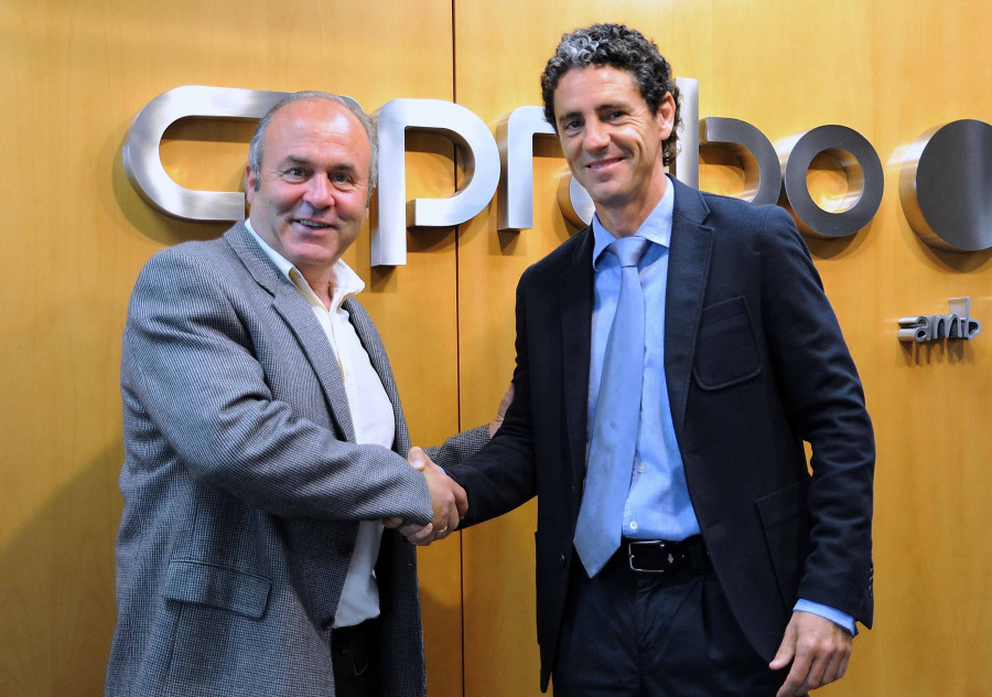 Ramon Sarroca, presidente de FCAC, y Alberto Ojinaga, director general de Caprabo.