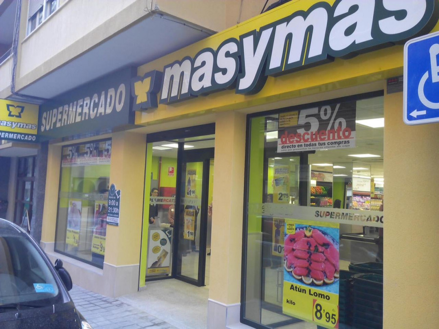 Imagen de la entrada del nuevo establecimiento de masymas Alicante.