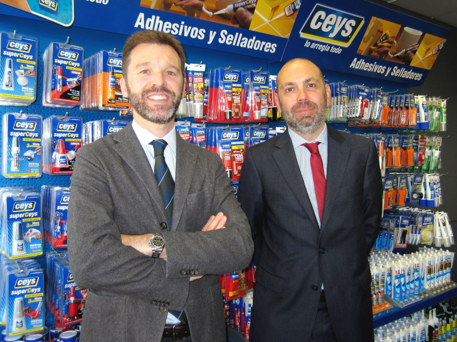 Marcos Fernández, consejero delegado del Grupo AC Marca, junto a Santiago Trullás, nuevo director general de Ceys.