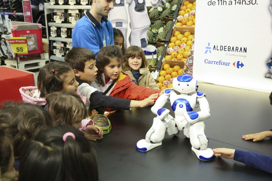NAO es un robot humanoide de última generación.