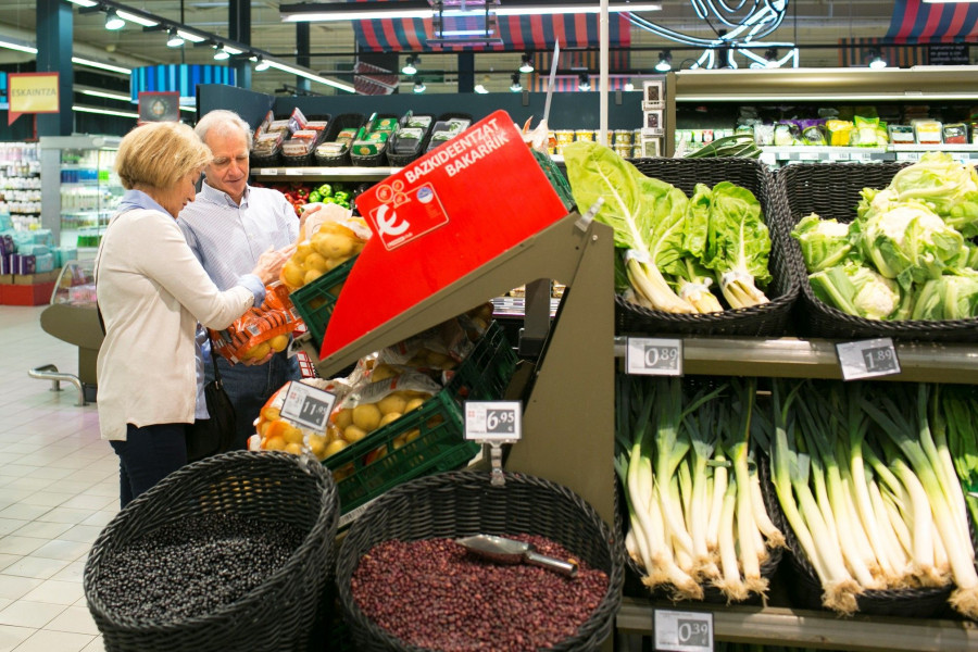 El modelo 'contigo' dedica espacios destacados a los productos autóctonos, en especial las frutas, verduras y hortalizas de temporada.