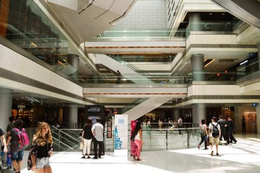 La inversión realizada en Centros y Parques Comerciales ha ascendido a 450 millones de euros.