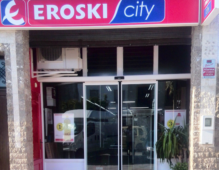 Nuevo Eroski/city en Los Corrales, Sevilla.