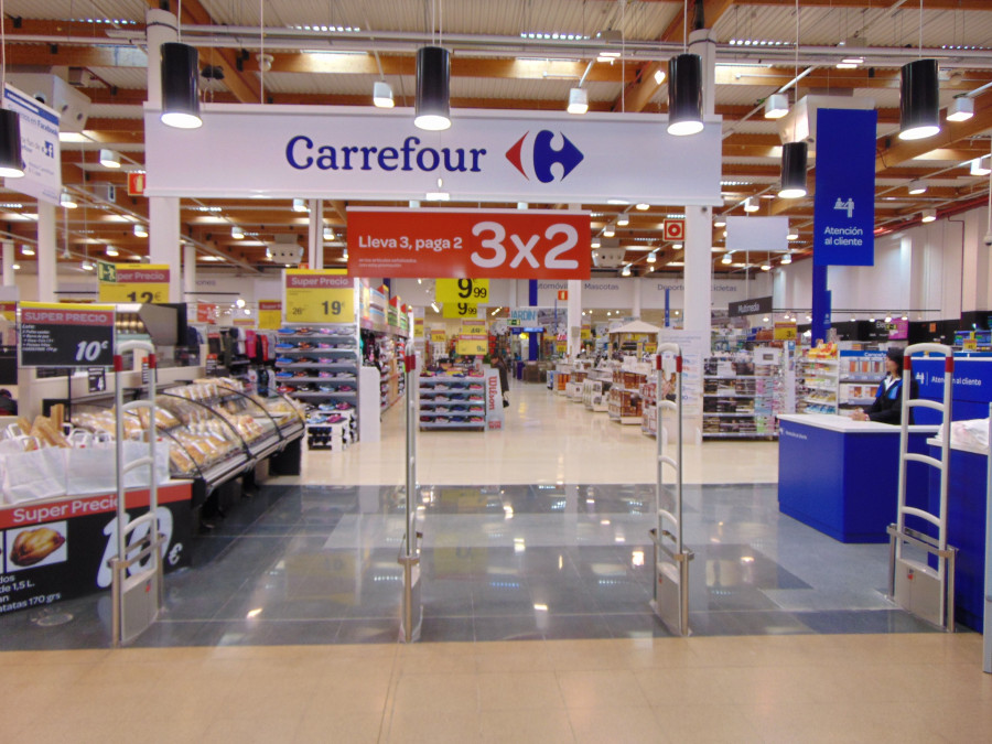 El establecimiento cuenta con una sala de ventas de 6.900 m2.