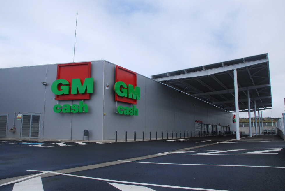 GMcash Lanzarote ocupa una superficie de 3.816 m2.