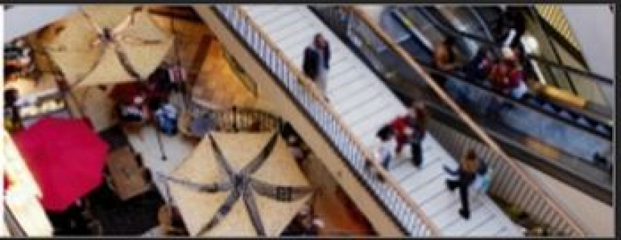 Las visitas a los centros comerciales crecen un 20% en diciembre.