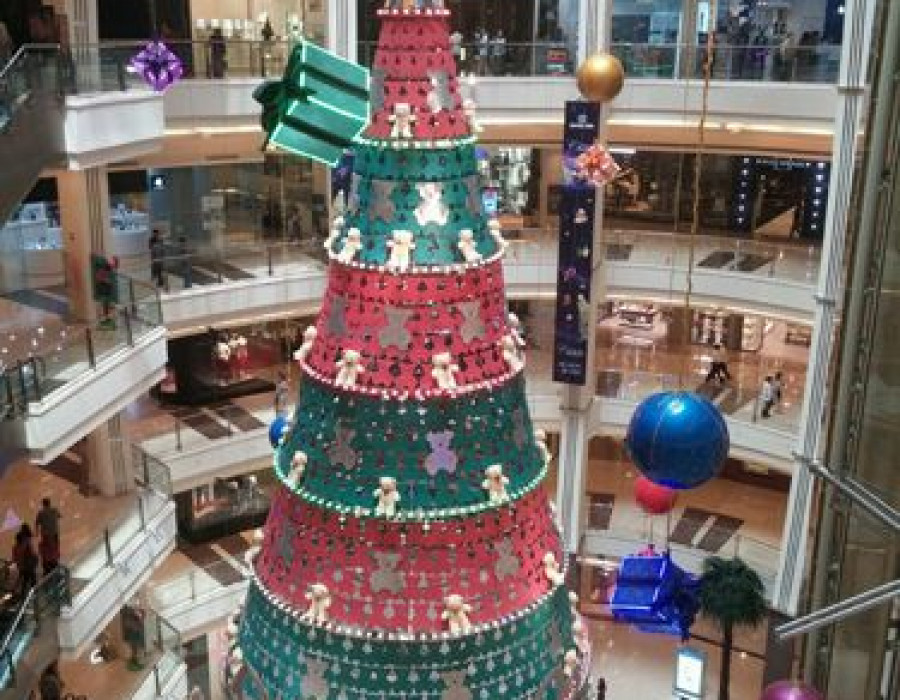 Centro comercialnavidad123rf b 3245