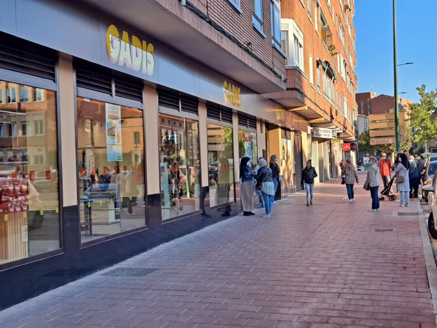 El nuevo Gadis tiene acceso desde la calle Embajadores.