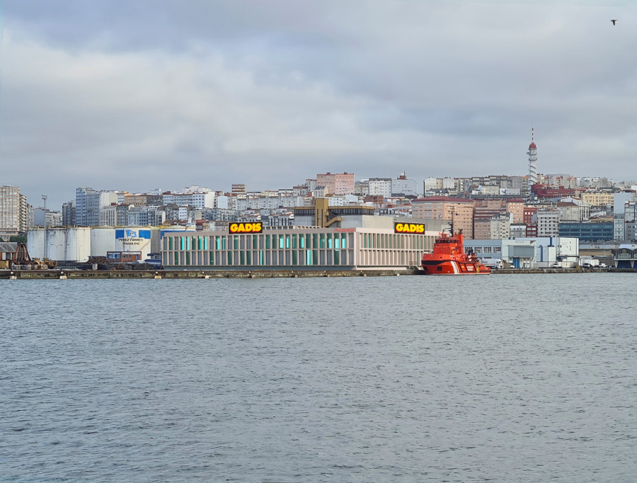 NAVE GADIS PUERTO A CORUÑA (1)