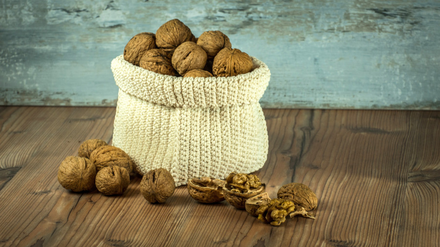 Table wood food produce crop brown 821747 pxhere