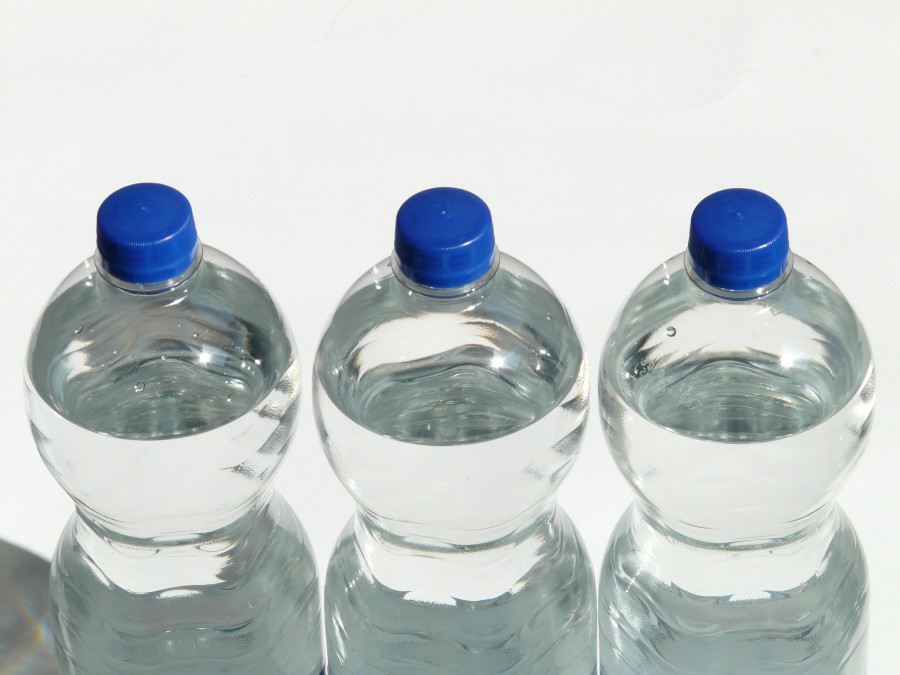 Water glass pet drink bottle blue 1144073 pxhere