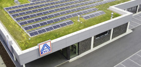 ALDI Exterior tienda con placas solares