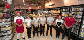 El equipo de SPAR La Paloma tras la reapertura